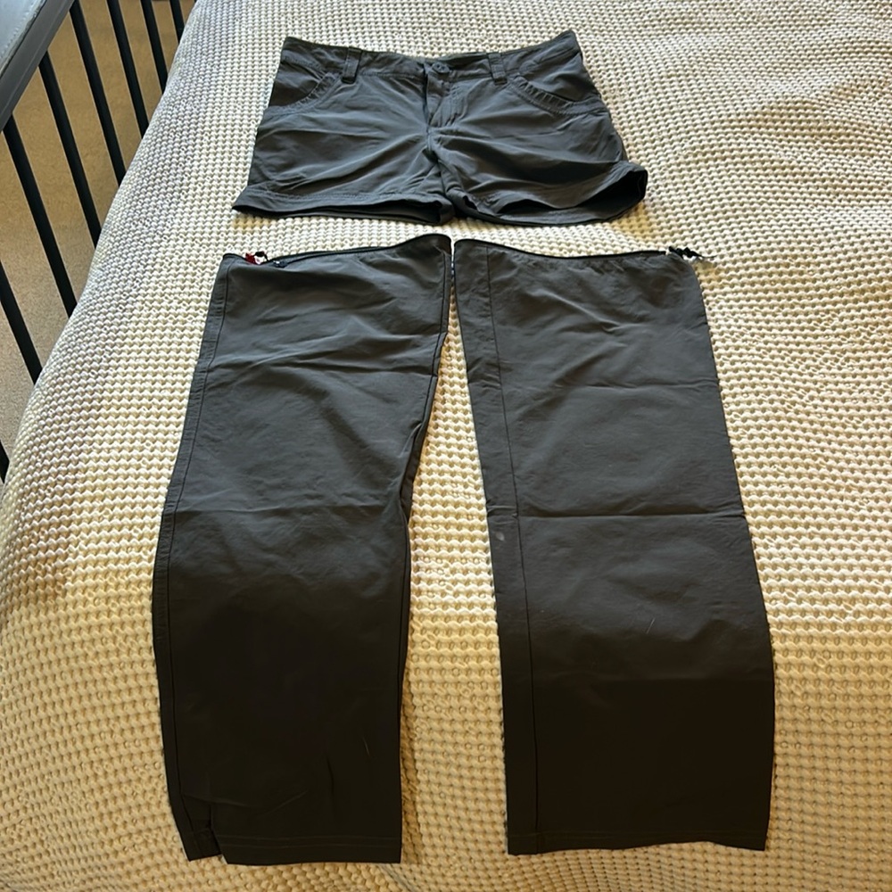 The north face youth convertible pants / shorts size 7/8